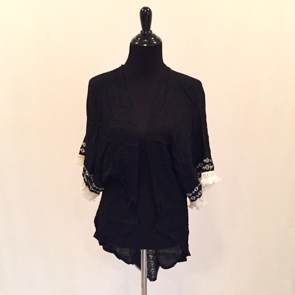 Steve Madden Lolita Pointed Back Fringe Wrap - Picture 3 of 6